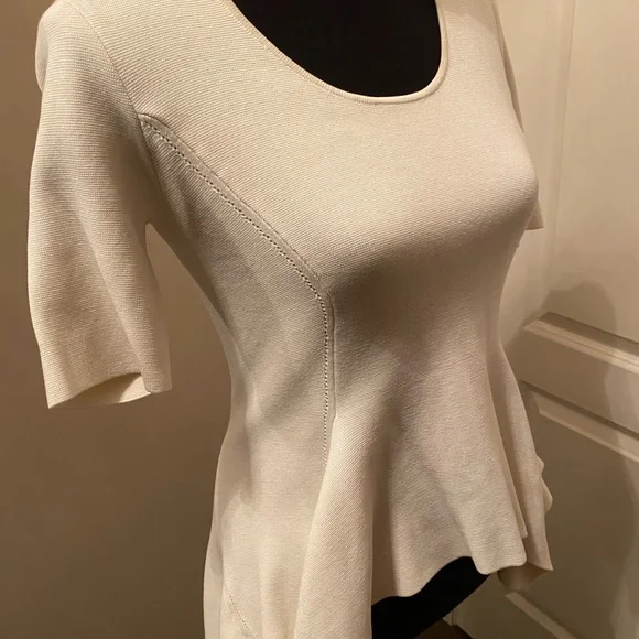 BCBGMAXAZRIA BCBG Cream peplum sweater top. SzM - Picture 5 of 8